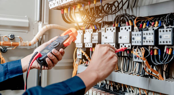 Best Local Electrician Companies  in New Hampton, IA