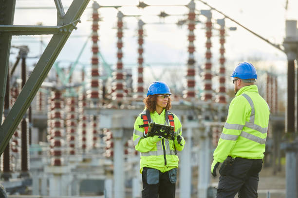 Best Electrical Installation Contractor  in New Hampton, IA