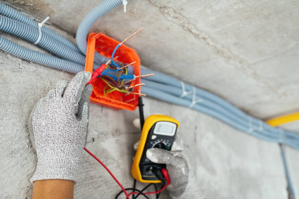 Best Licensed Electrician  in New Hampton, IA